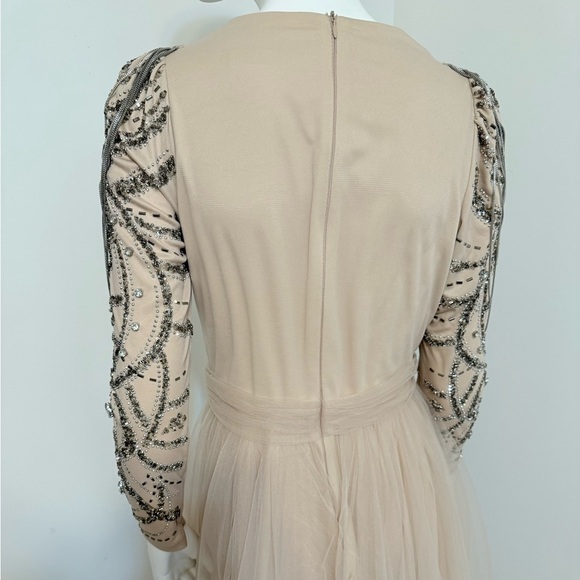 HENNIN Evening Gown Women’s Dress Size 38 Nude Tulle with Embroidery and Beading - Picture 10 of 16